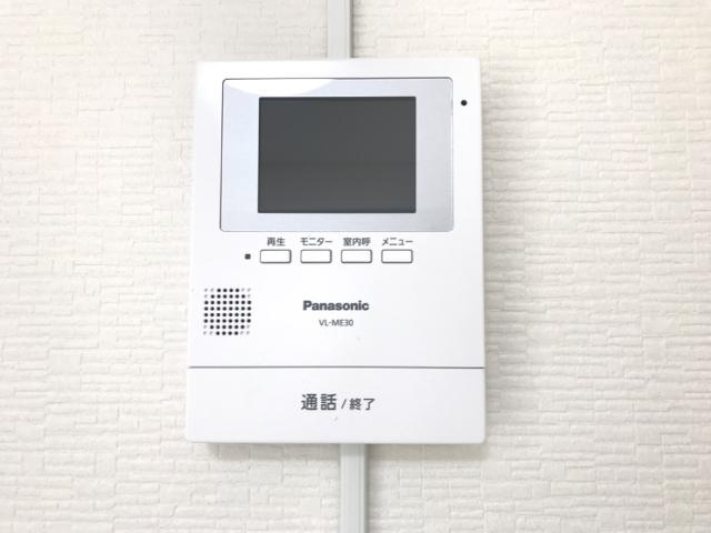 ゴールデンドーンの内装|カメラ付インターホン