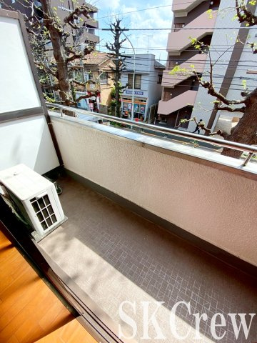 ラフィネ１８のバルコニー|他部屋参考
