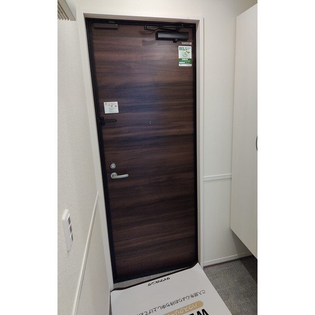 D-ROOM六条福寿町の玄関