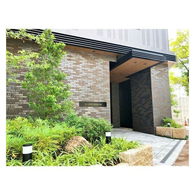 岐阜市蕪城町の賃貸マンションのエントランス|お問い合わせは美濃善不動産駅前店へ！