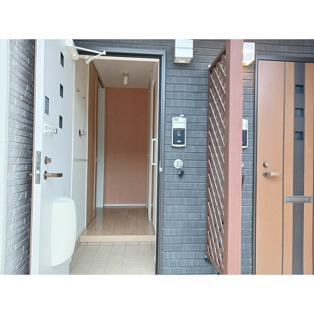 ジェルメアールＣの玄関