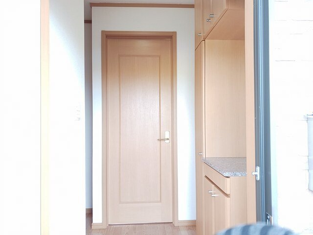 エクセレンス　ヒル　Ｄの玄関|収納もある玄関です