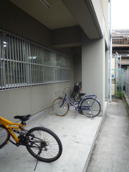 フィエンテ泉尾の駐車場|駐輪場