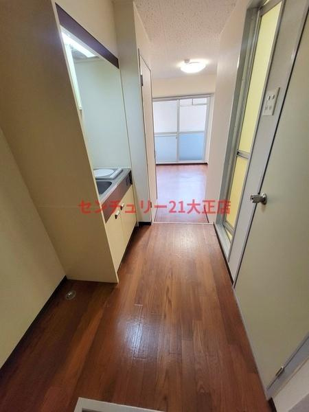 LakiaMaison弁天町の居間・リビング