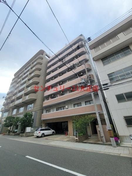 LakiaMaison弁天町の外観