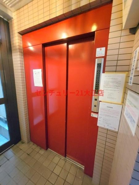 LakiaMaison弁天町のエントランス