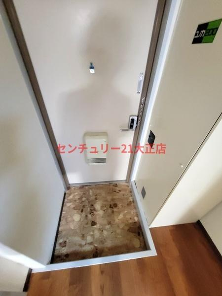 LakiaMaison弁天町の玄関