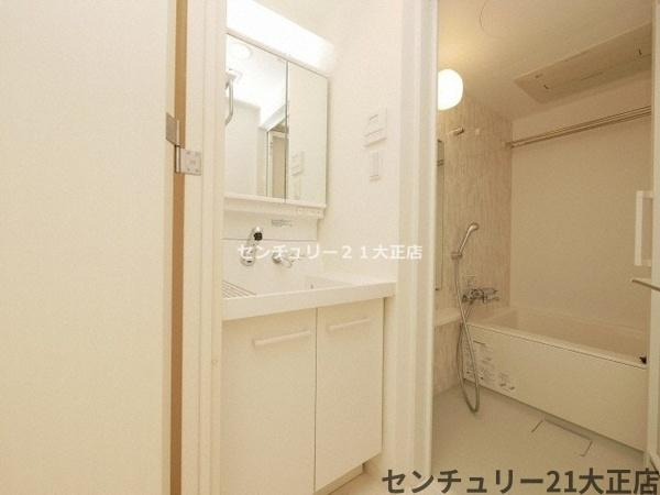 プランTAT弁天町の洗面所