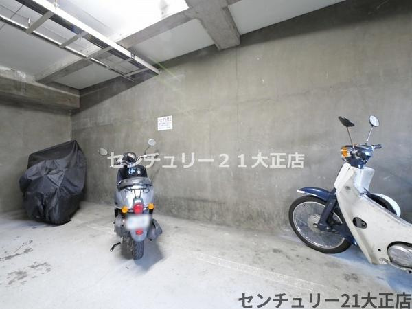Do大阪港の駐車場