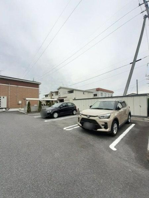 【駐車場】 | カーサ　ルーナ