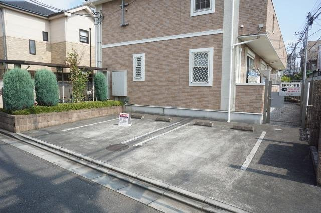 ルピナスⅠの駐車場