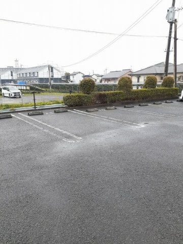 ベル・フィオーレ　Ｃ棟の駐車場