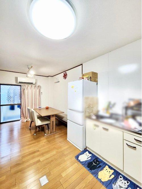 東大阪市三ノ瀬1丁目中古戸建の居間・リビング