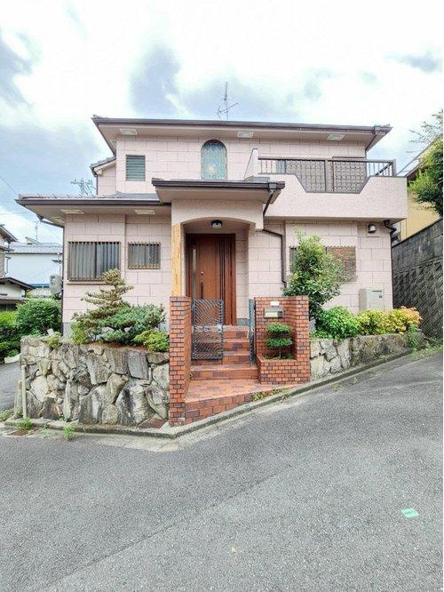 枚方市村野東町　中古戸建の外観