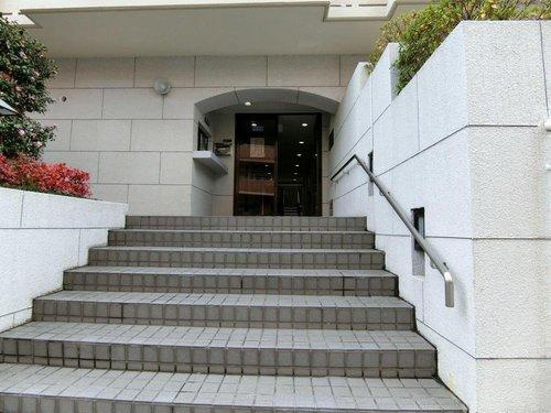 大淀町スワローハイツEのエントランス