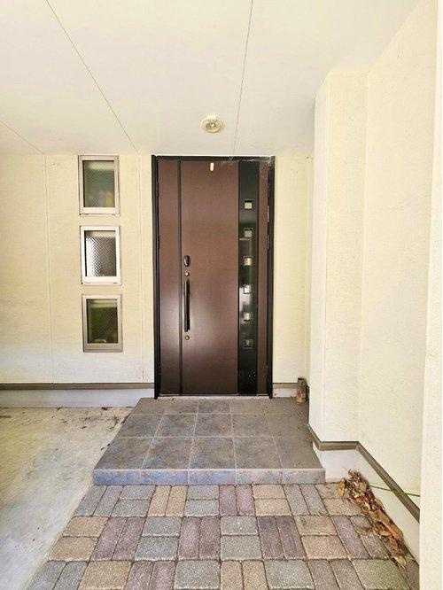 住吉区万代4丁目中古戸建の玄関