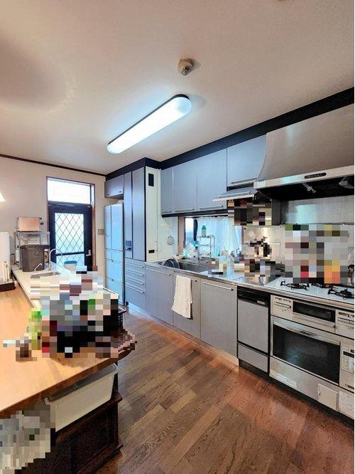 東大阪市寿町2丁目中古戸建の居間・リビング