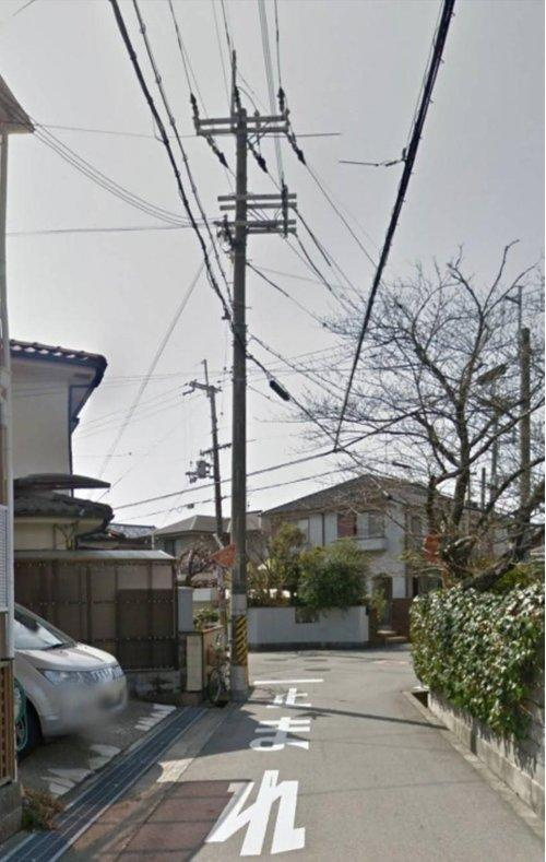 箕面市瀬川1丁目中古戸建の前面道路含む現地写真
