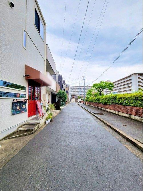 住之江区御崎4丁目　中古戸建の前面道路含む現地写真