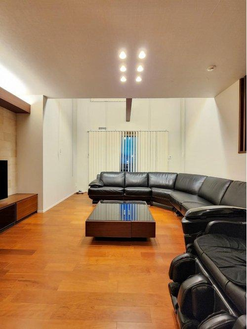 河内長野市上原西町　中古戸建の居間・リビング