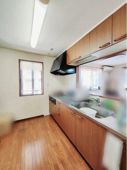 寝屋川市成美町　中古戸建のキッチン