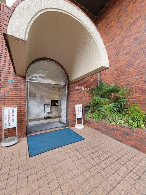 北大阪ハイツのエントランス