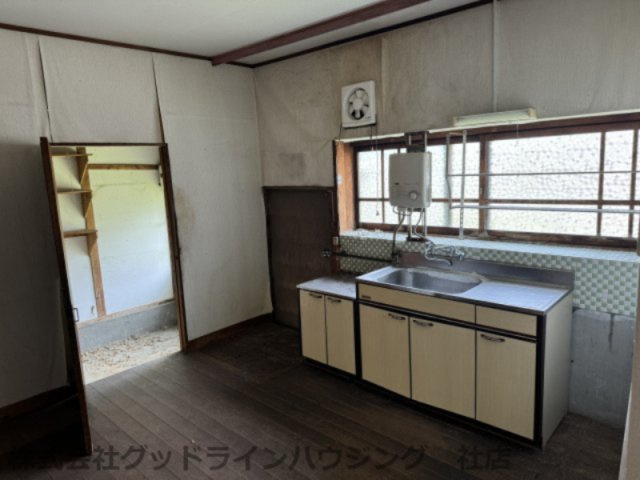 和田町戸建のキッチン|DK