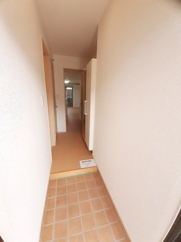 ハピネス葵の玄関