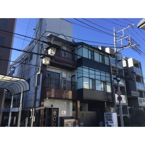 GRANDSHIPSの外観