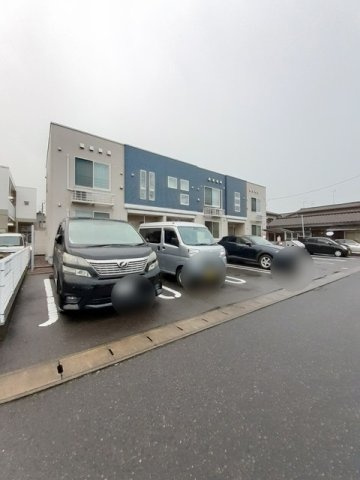 ルナの駐車場