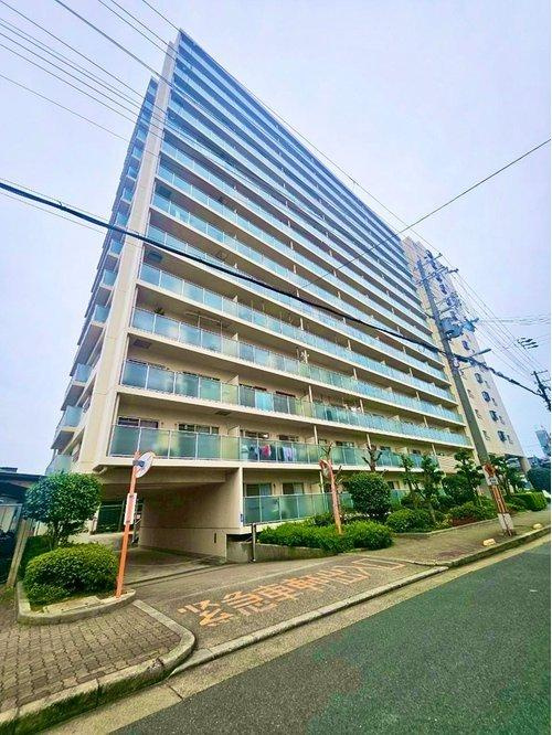 ファミール緑橋の外観