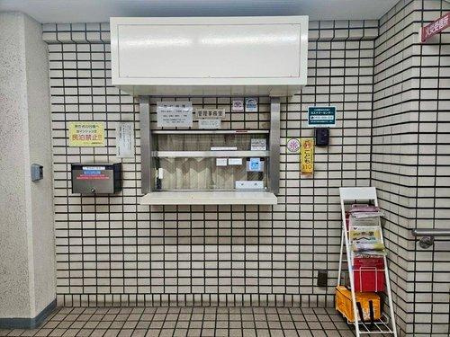 ファミール緑橋のエントランス