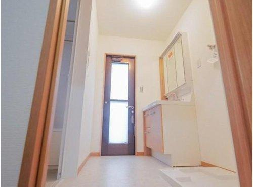 茨木市春日3丁目中古戸建の洗面所