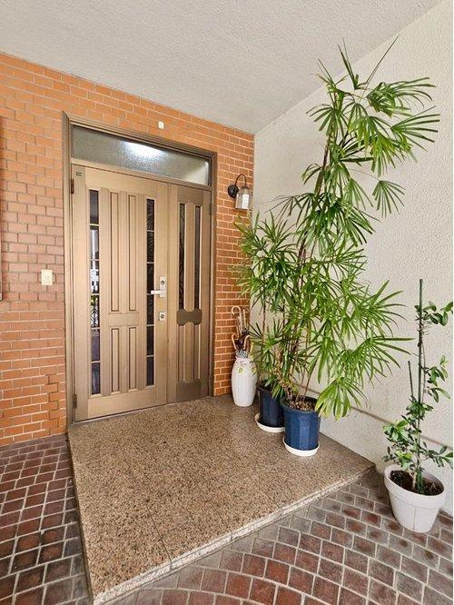 城東区諏訪4丁目中古戸建の玄関