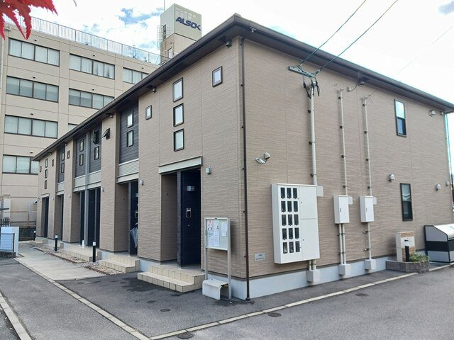 スターグレイス西原の外観