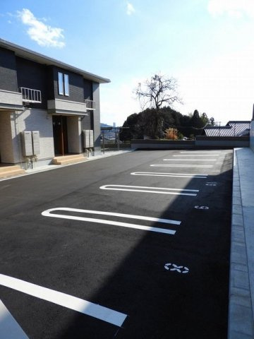 セレステ祇園の駐車場