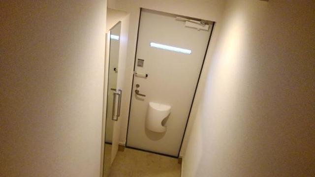 ノイ　グランツの玄関