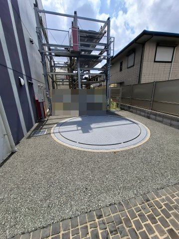 レジディア甲東園の駐車場
