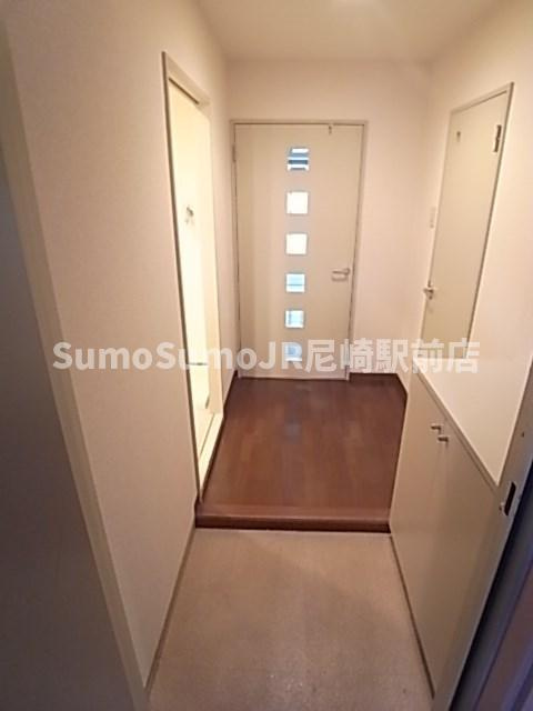 尼崎市武庫之荘２丁目の賃貸マンションの玄関