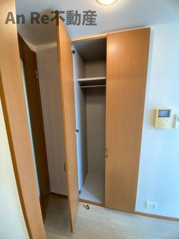 ガーデンヒルズNAKAYAMA壱番館の収納