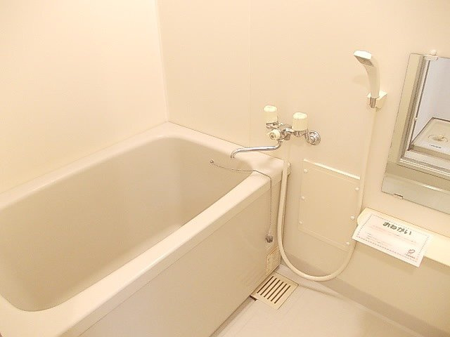 カーサクアトロの浴室