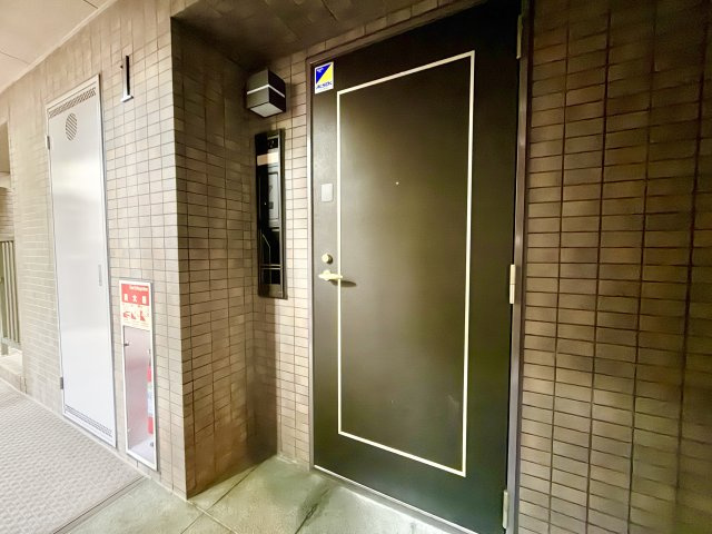 東山公園シティハウスの玄関