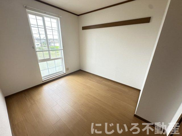 ソレイユ・ルヴァンAの居間・リビング