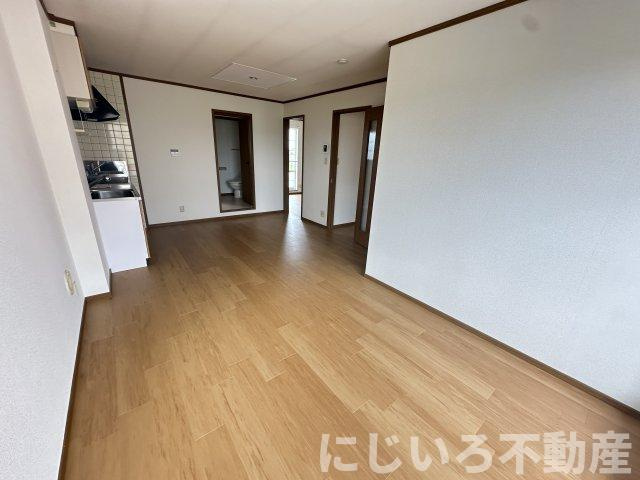 ソレイユ・ルヴァンAの居間・リビング