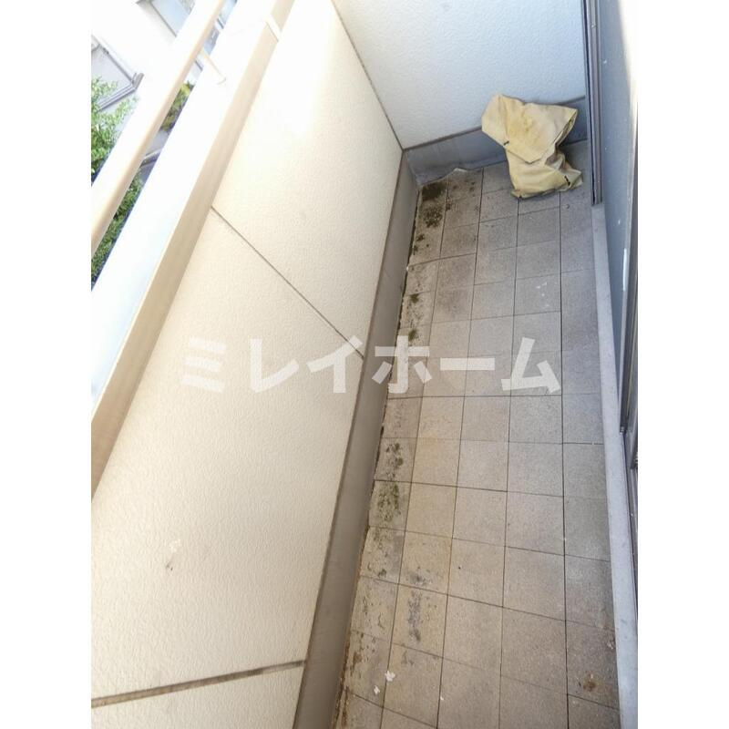 ヴェールメゾンのバルコニー|同建物内、別のお部屋の参考写真になります。