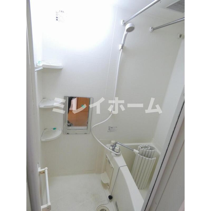 ヴェールメゾンの浴室|同建物内、別のお部屋の参考写真になります。