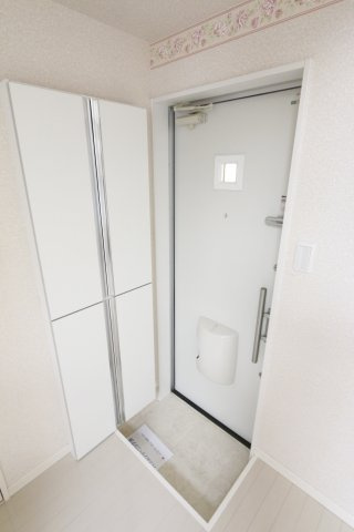 アルベリータの瞳の玄関