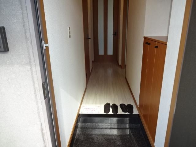 ウエストビレッジ４３４の玄関
