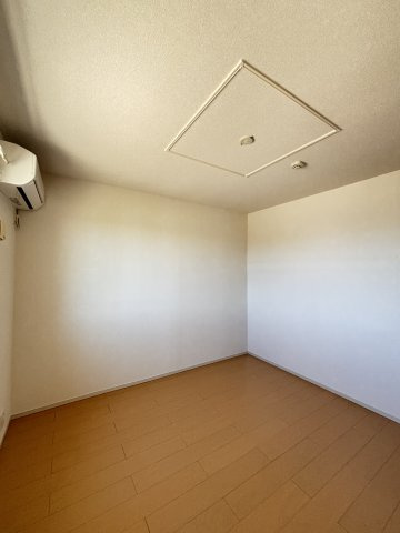 ラ　グラシアスの洋室