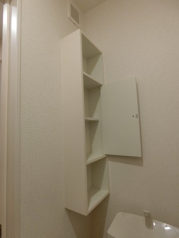 ドリームサイド光　Ⅱの収納|イメージ204号室の写真（反転あり）